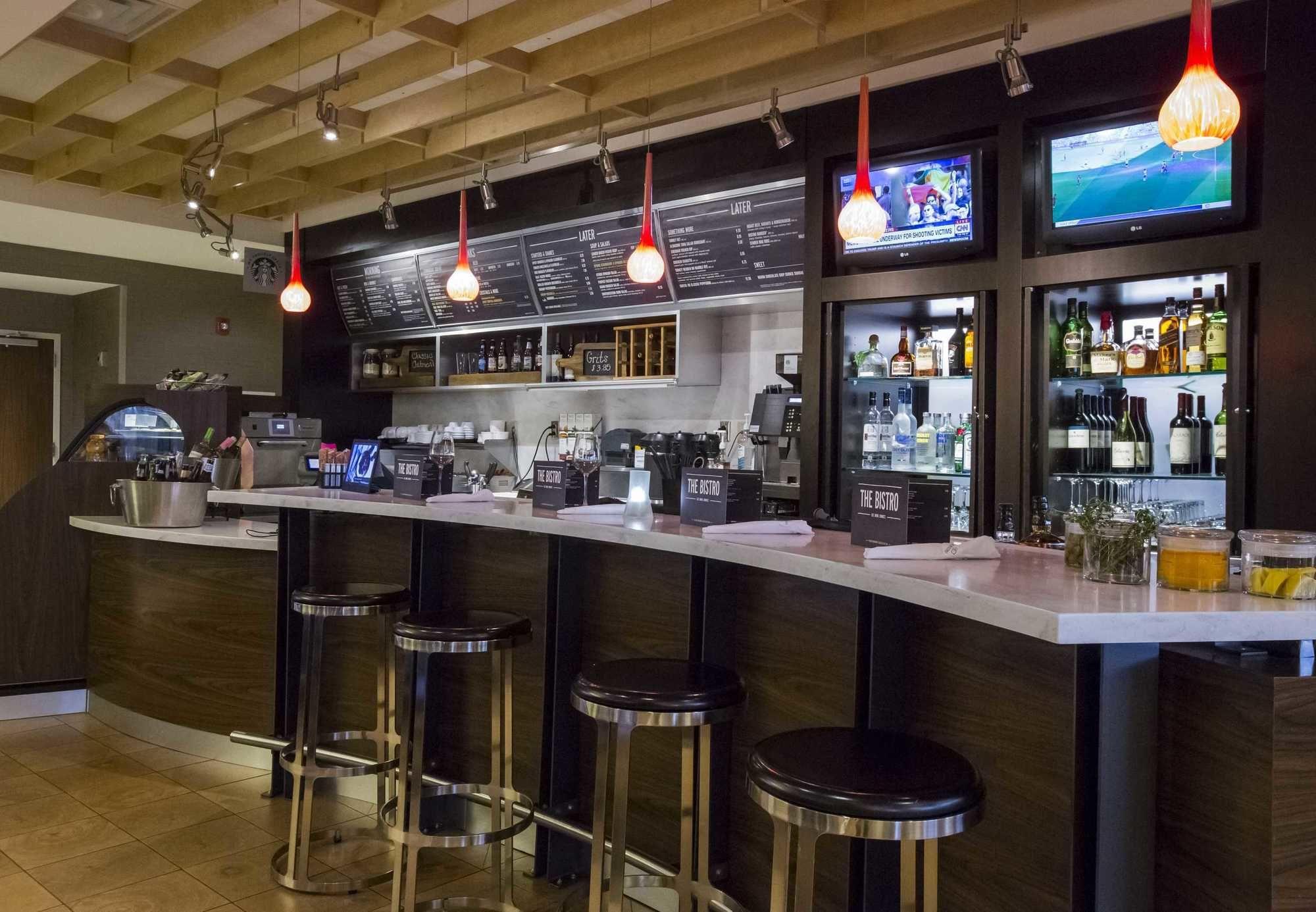 Courtyard By Marriott Jackson Airport/Pearl Hotel Ngoại thất bức ảnh