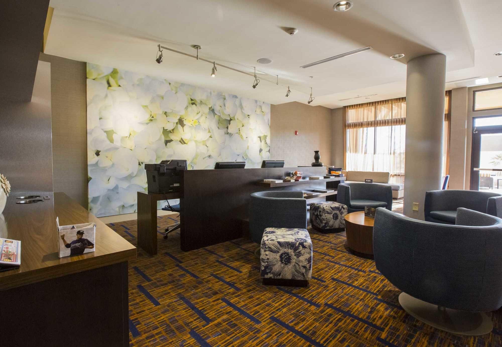 Courtyard By Marriott Jackson Airport/Pearl Hotel Ngoại thất bức ảnh