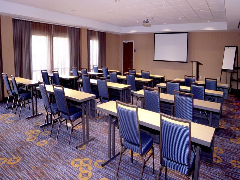 Courtyard By Marriott Jackson Airport/Pearl Hotel Ngoại thất bức ảnh