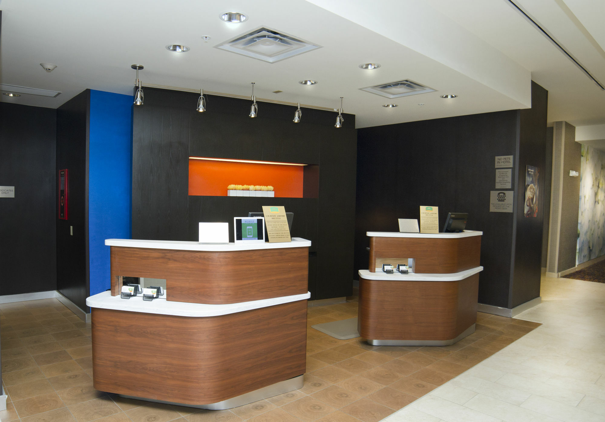 Courtyard By Marriott Jackson Airport/Pearl Hotel Ngoại thất bức ảnh